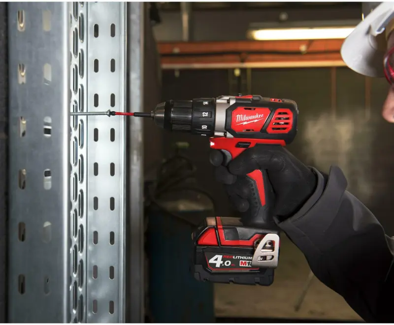 Aku vrtací šroubovák Milwaukee M18 BDD-402C (4,0 Ah) (MI4933443565)